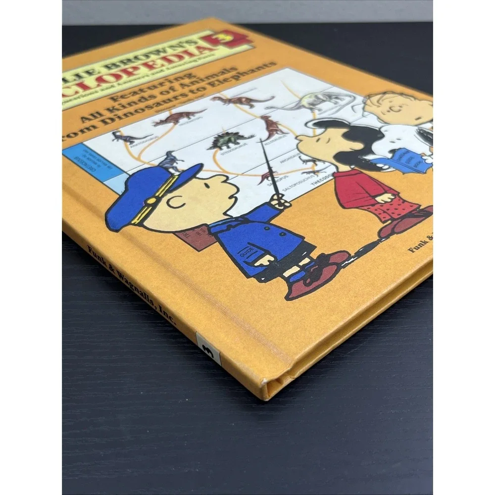 Charlie Brown's Cyclopedia Volume 3 All Kinds of Animals Vintage 1972 Hardcover